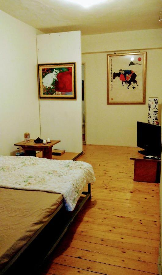 Museum Traveler'S Bnb Sanzhi Exterior photo